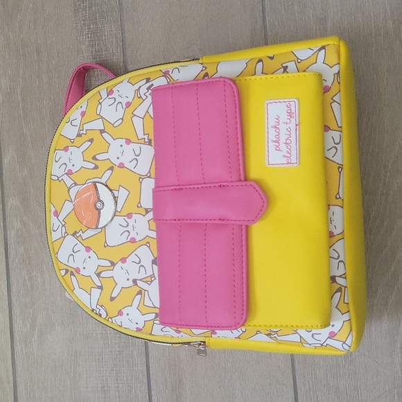Pokemon Handbags - NWT Pokémon Pikachu mini backpack